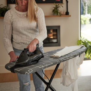 80154737_CLASSIC IRONING BOARD_WITH MAT_GIF3_10_WEB
